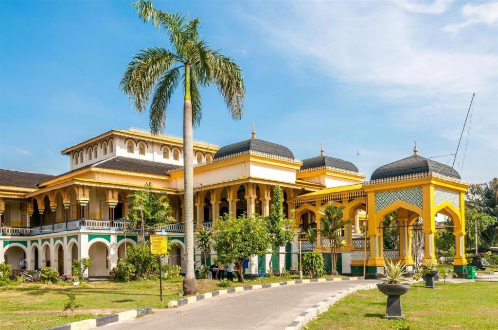 Oyo 447 Hutasimo Residence Medan Eksteriør bilde